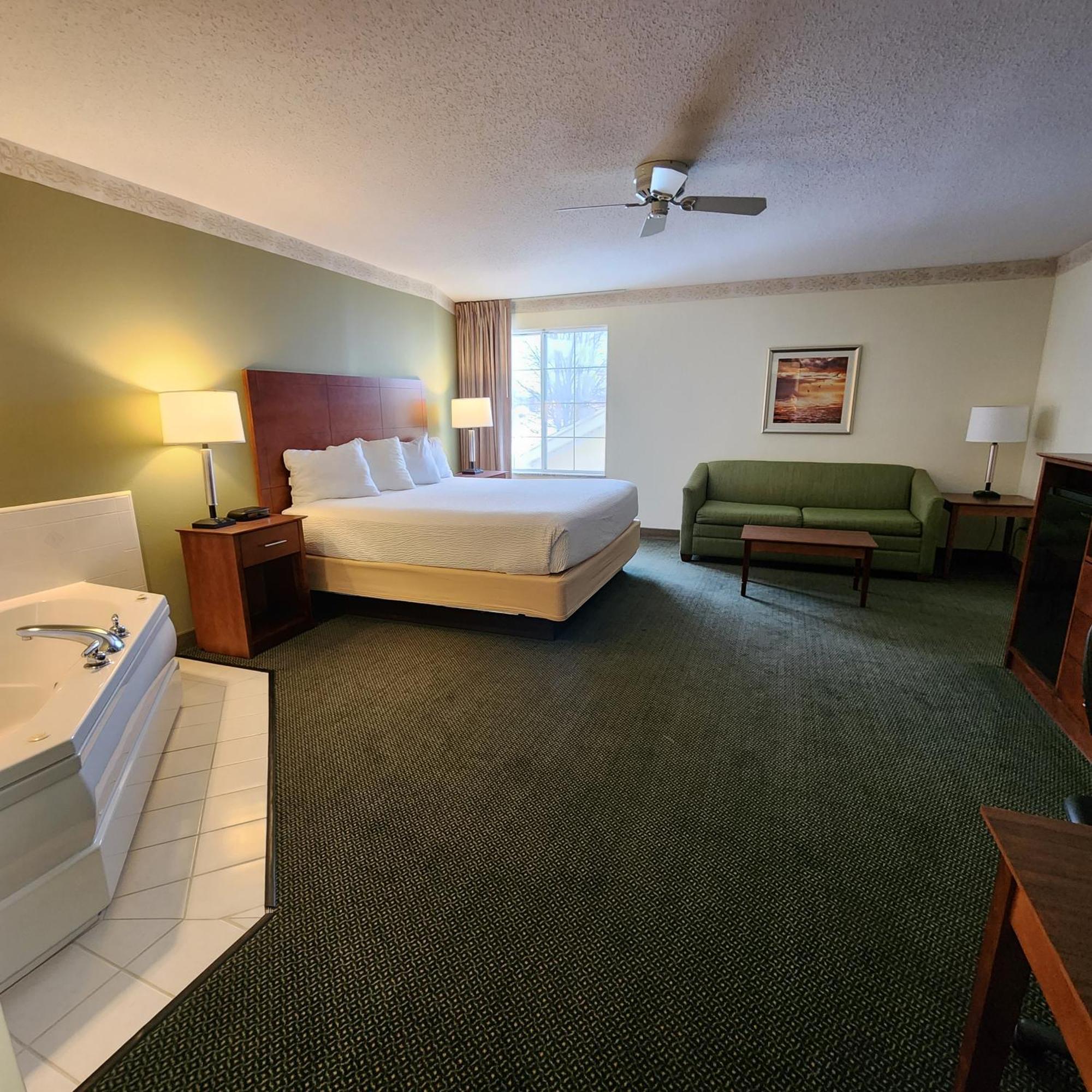 Baymont By Wyndham Mackinaw City Eksteriør bilde